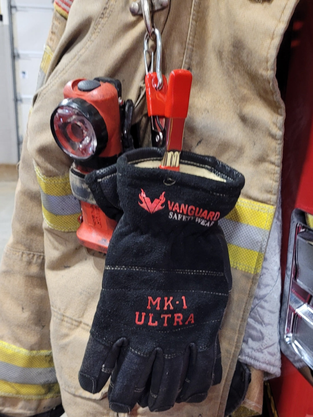 Glove Clamp